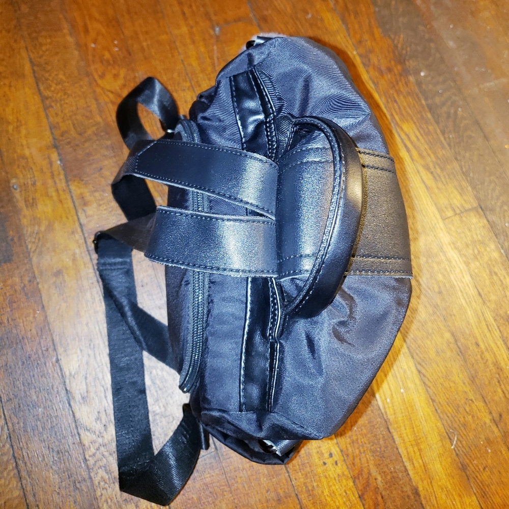 BACKPACK - Picture 3 of 5